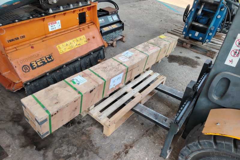 OmecoHub - Immagine KOMATSU PC240LC-6